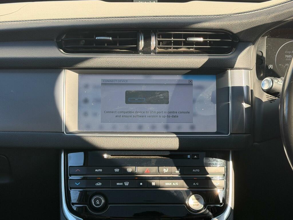 Jaguar XF 2.0D 180 R-sport Black #42