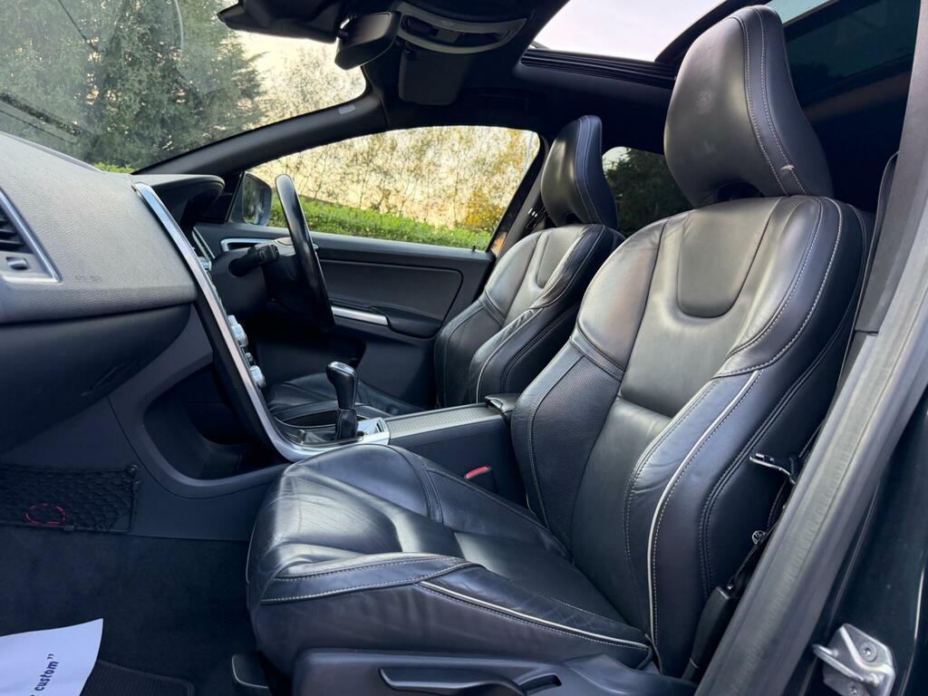 Volvo XC60 D4 181 R Design Lux Nav Geartronic - Suv 5 S White #23