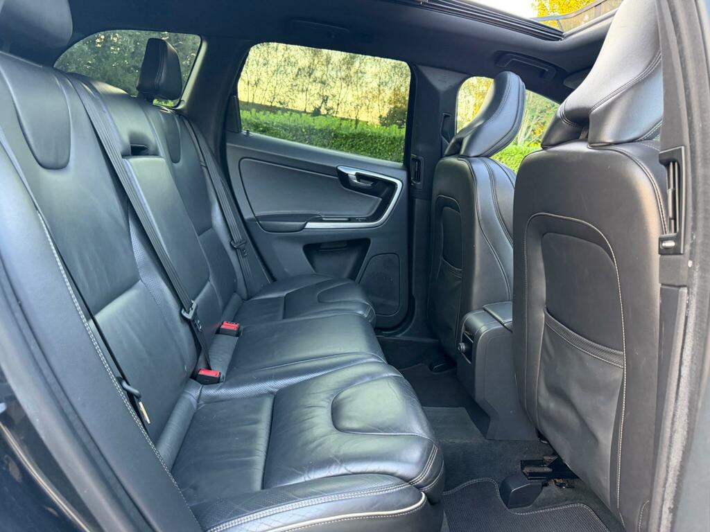 Volvo XC60 D4 181 R Design Lux Nav Geartronic - Suv 5 S White #20
