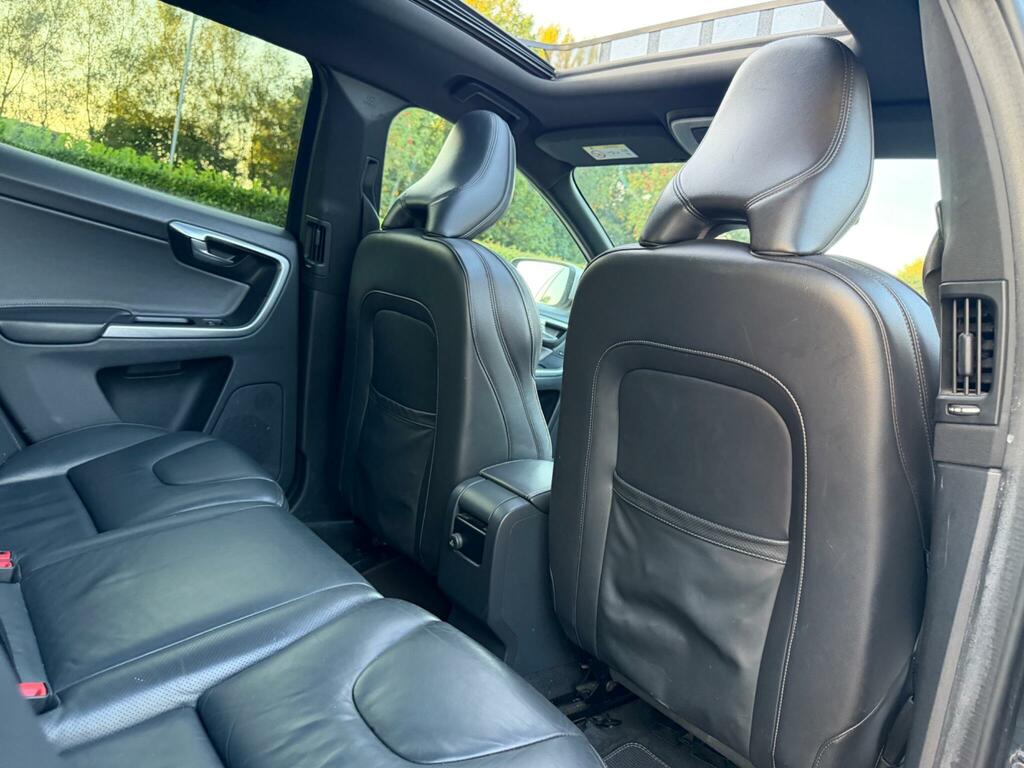 Volvo XC60 D4 181 R Design Lux Nav Geartronic - Suv 5 S White #21