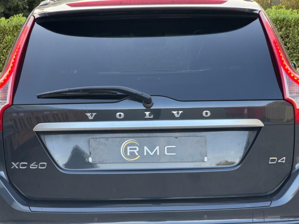 Volvo XC60 D4 181 R Design Lux Nav Geartronic - Suv 5 S White #15
