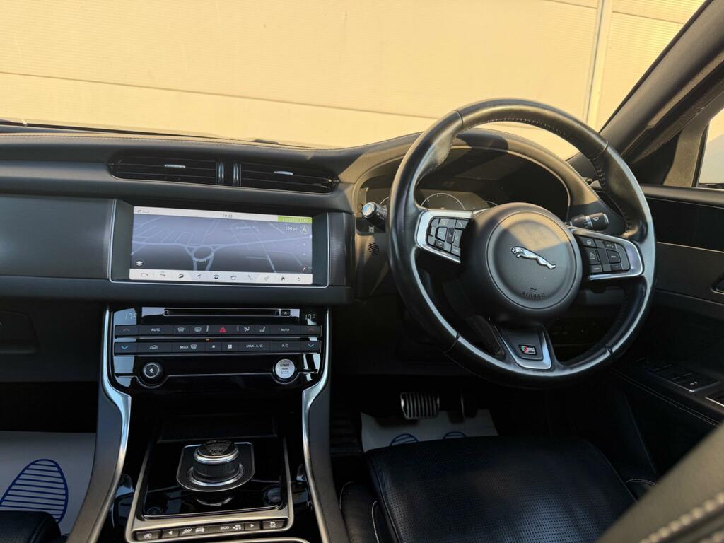 Jaguar XF Saloon 2.0D R-sport Euro 6 Ss 201666 Grey #42