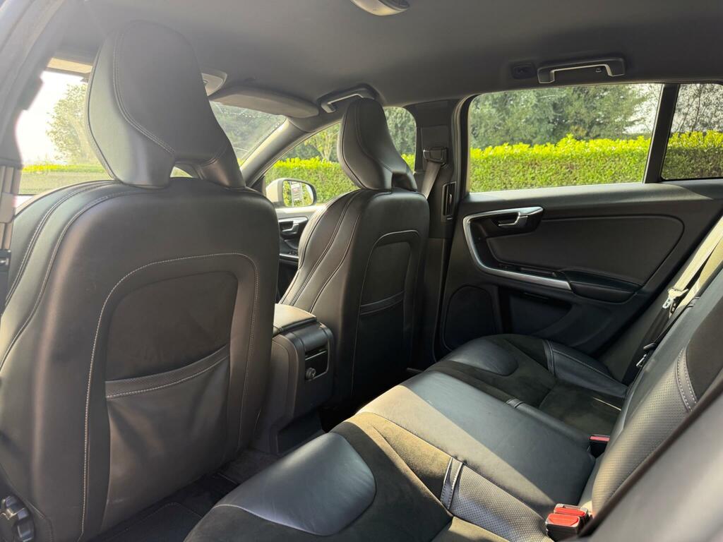 Volvo V60 D3 R-design Sunroof, Rear Park Assist, Wi Grey #31