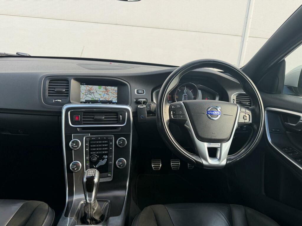 Volvo V60 D3 R-design Sunroof, Rear Park Assist, Wi Grey #35