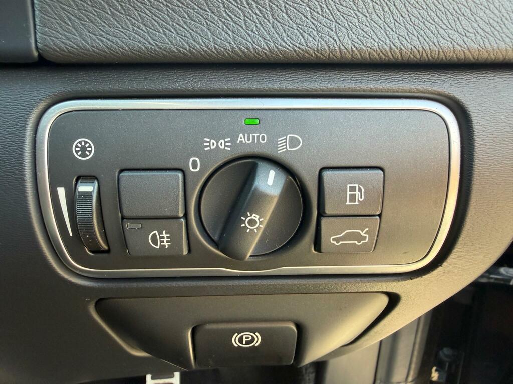 Volvo V60 D3 R-design Sunroof, Rear Park Assist, Wi Grey #24