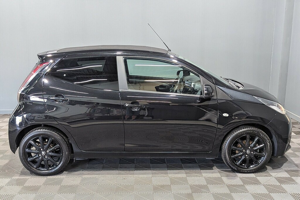 Toyota Aygo 1.0 Vvt-i X-style Hatchback Euro GV17NYW Black #3