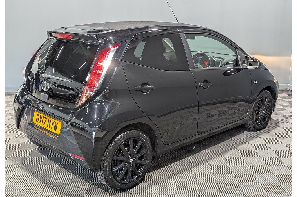 Toyota Aygo 1.0 Vvt-i X-style Hatchback Euro GV17NYW Black #4