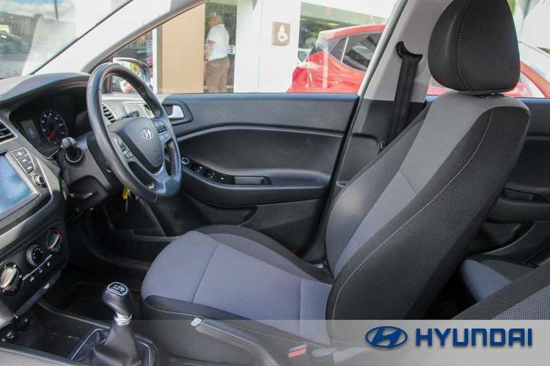 Hyundai I20 1.2 Mpi Se - 2020 70 YP70TSX White #2