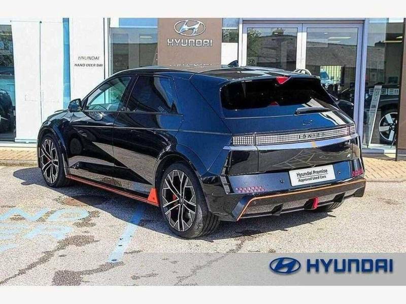 Hyundai Ioniq 5 478Kw 84 Kwh Black #3