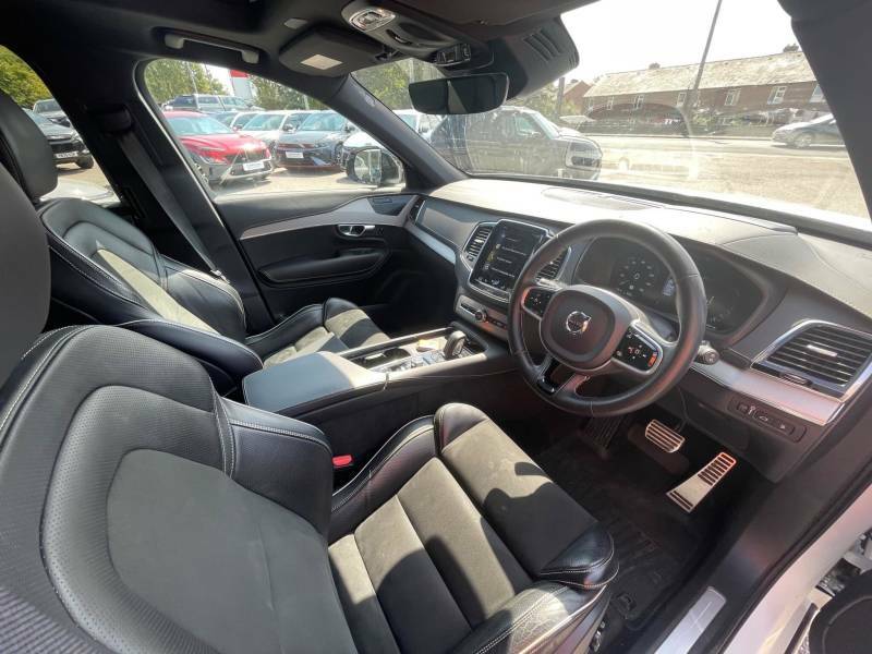 Volvo XC90 2.0 T8 Recharge Phev R Design Pro Awd White #4