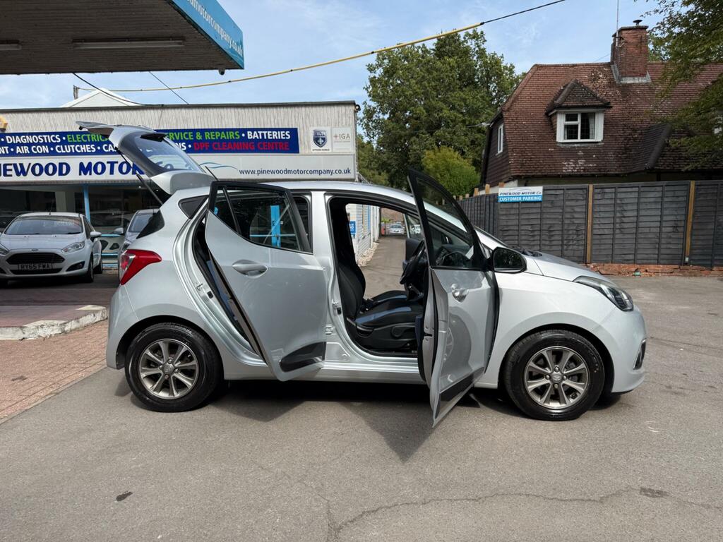 Hyundai I10 1.0 Se Hatchback Euro 5 66 Ps Grey #9