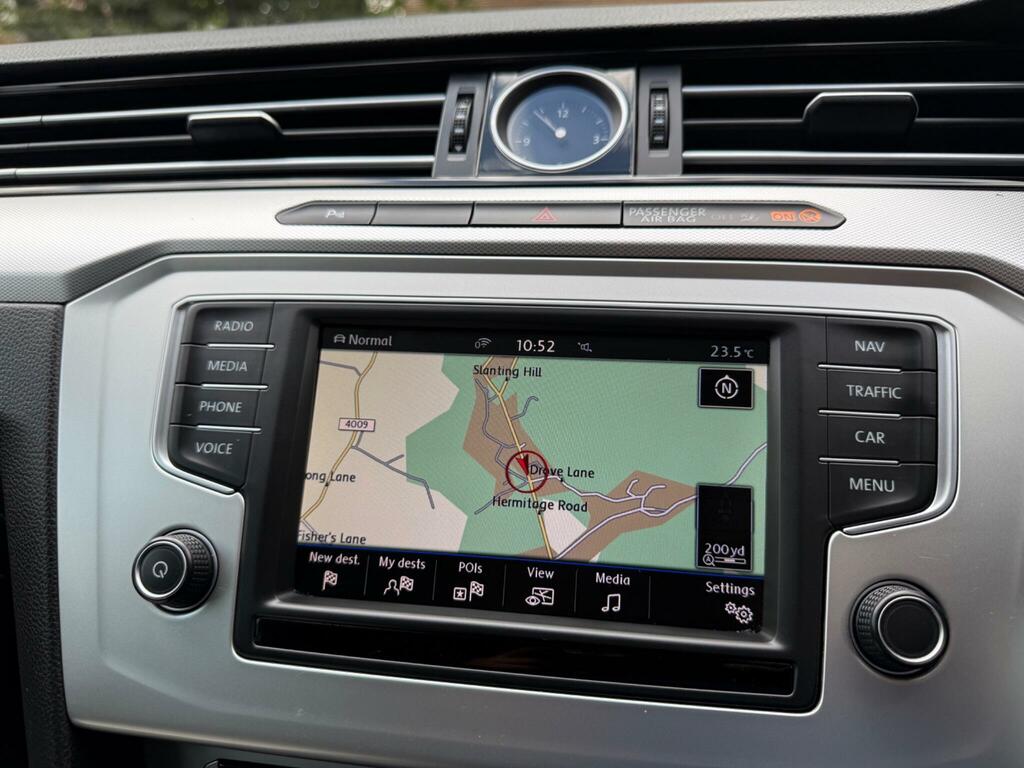 Volkswagen Passat 2.0 Tdi Bluemotion Tech Se Business Estate Die Silver #41