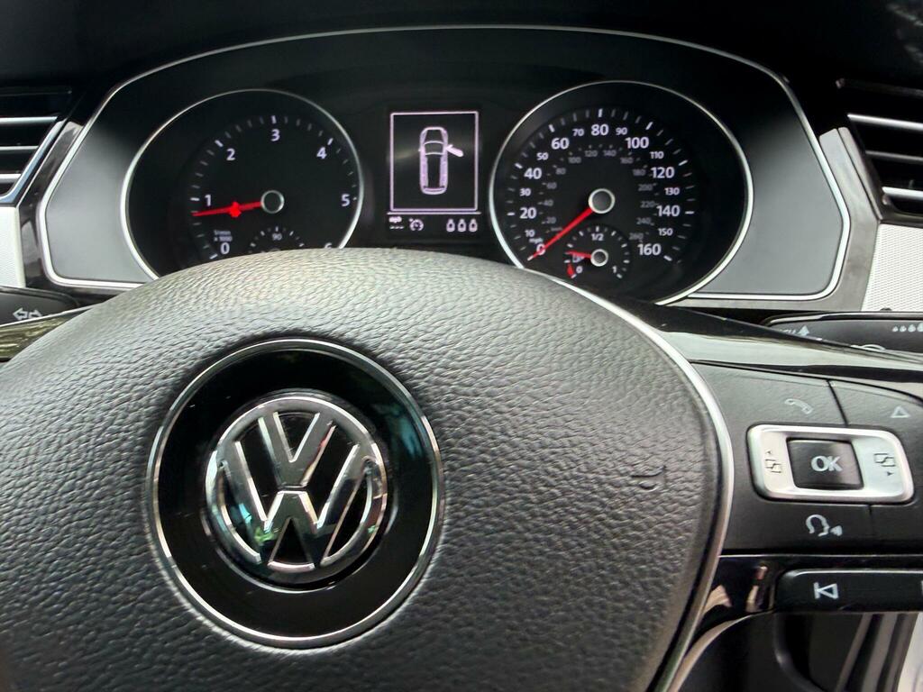 Volkswagen Passat 2.0 Tdi Bluemotion Tech Se Business Estate Die Silver #24