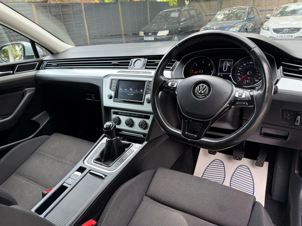Volkswagen Passat 2.0 Tdi Bluemotion Tech Se Business Estate Die Silver #28