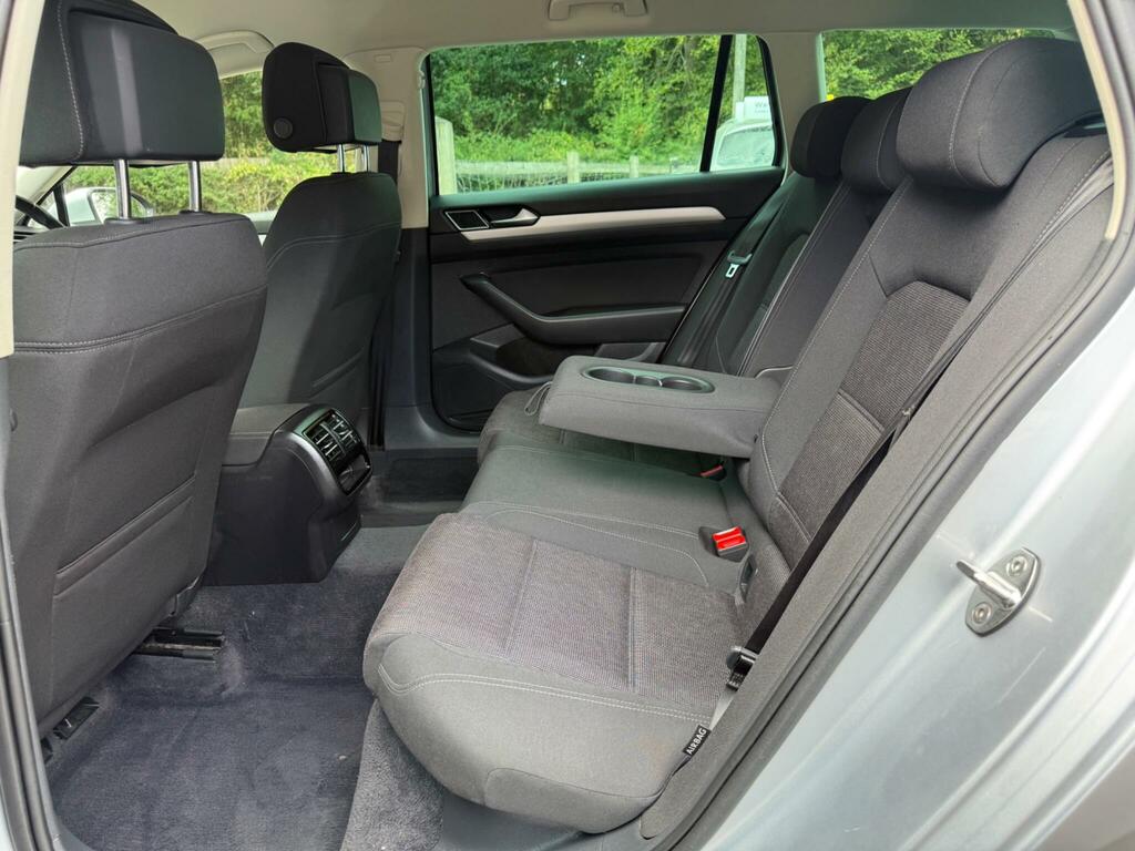 Volkswagen Passat 2.0 Tdi Bluemotion Tech Se Business Estate Die Silver #20