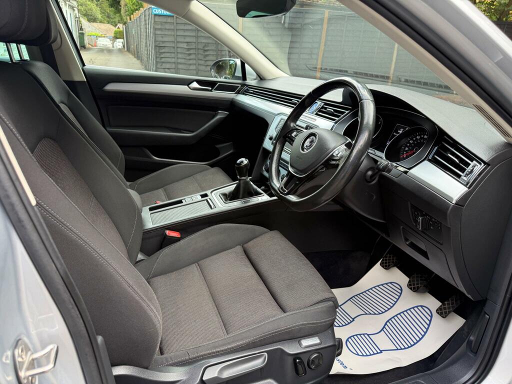 Volkswagen Passat 2.0 Tdi Bluemotion Tech Se Business Estate Die Silver #35