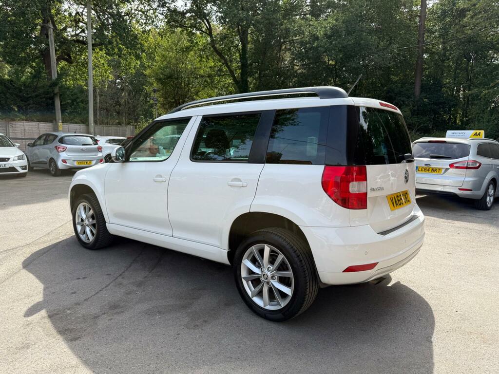 Skoda Yeti 1.2 Tsi Se Euro 6 S S White #2