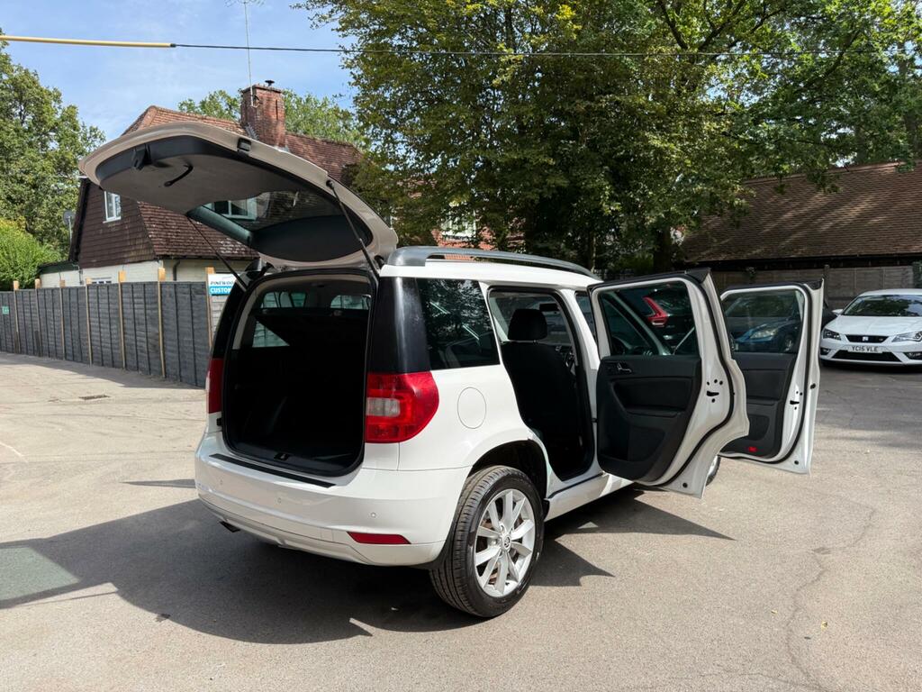 Skoda Yeti 2.0 Tdi Cr 150 Laurin Klement 4X4 Dsg White #16
