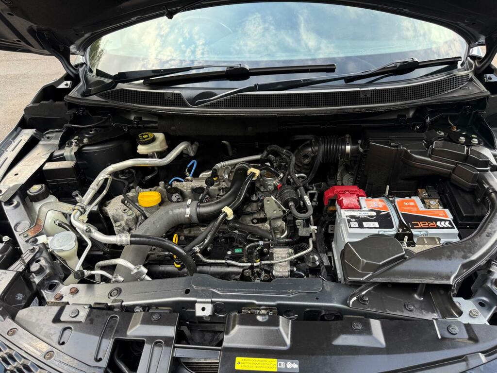 Nissan Qashqai 1.5 Dci Tekna 108 Bhp Grey #28