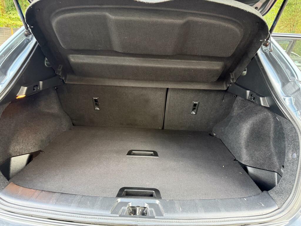 Nissan Qashqai 1.5 Dci Tekna 108 Bhp Grey #34
