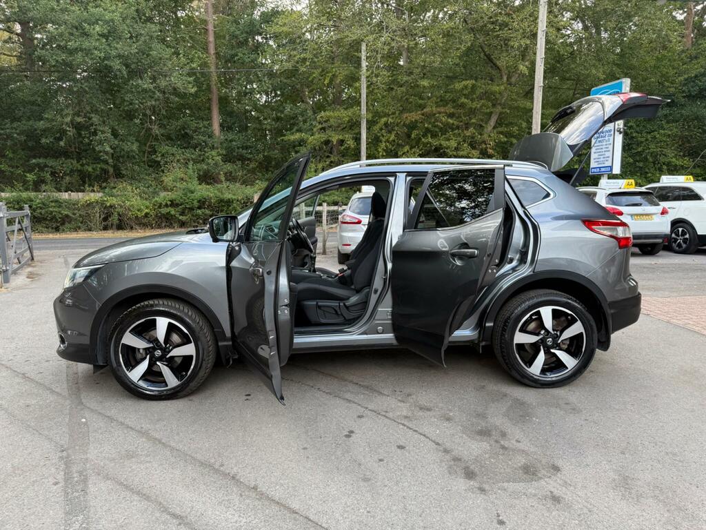 Nissan Qashqai 1.5 Dci Tekna 108 Bhp Grey #13