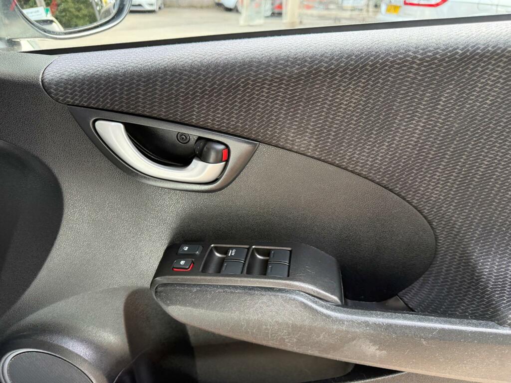 Honda Jazz 1.4 I-vtec Es Hatchback Cvt Euro 5 99 Red #22