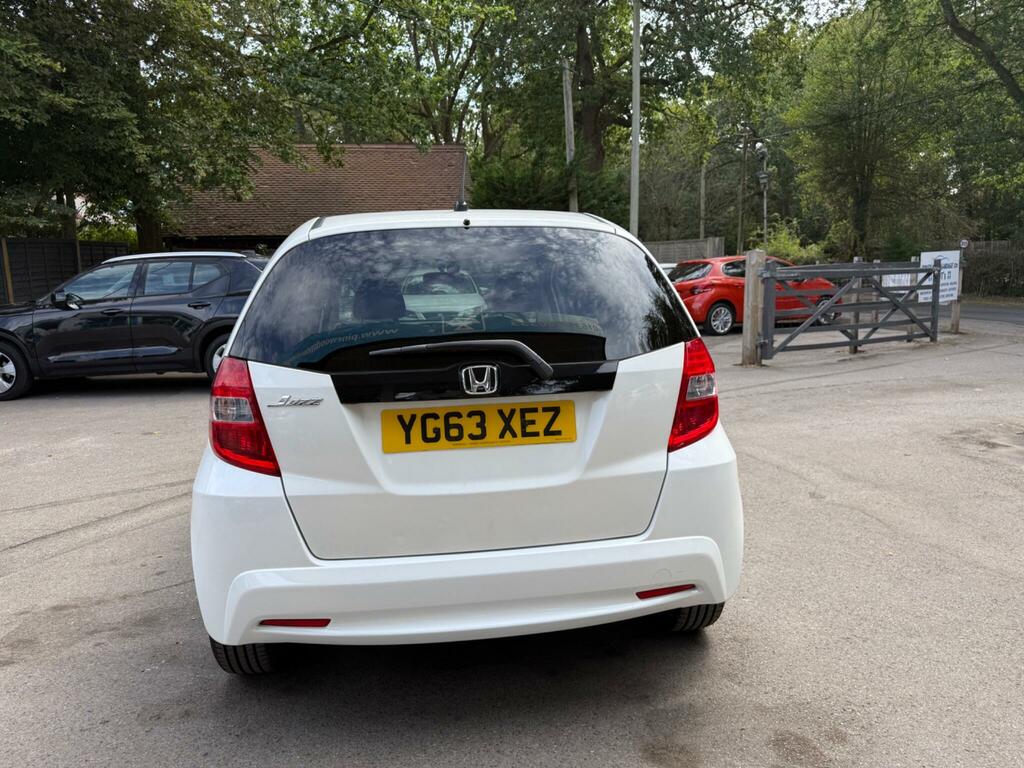 Honda Jazz 1.4 I-vtec Es Hatchback Cvt Euro 5 99 Red #8