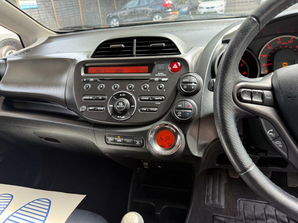 Honda Jazz 1.4 I-vtec Es Hatchback Cvt Euro 5 99 Red #28