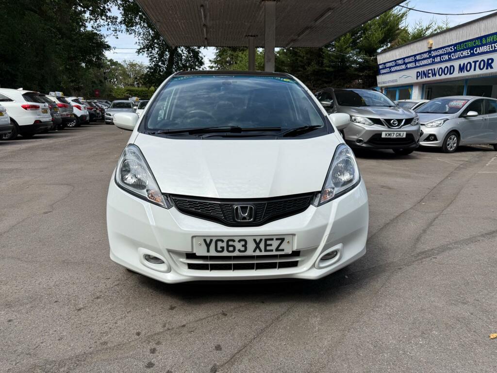 Honda Jazz 1.4 I-vtec Es Hatchback Cvt Euro 5 99 Red #7