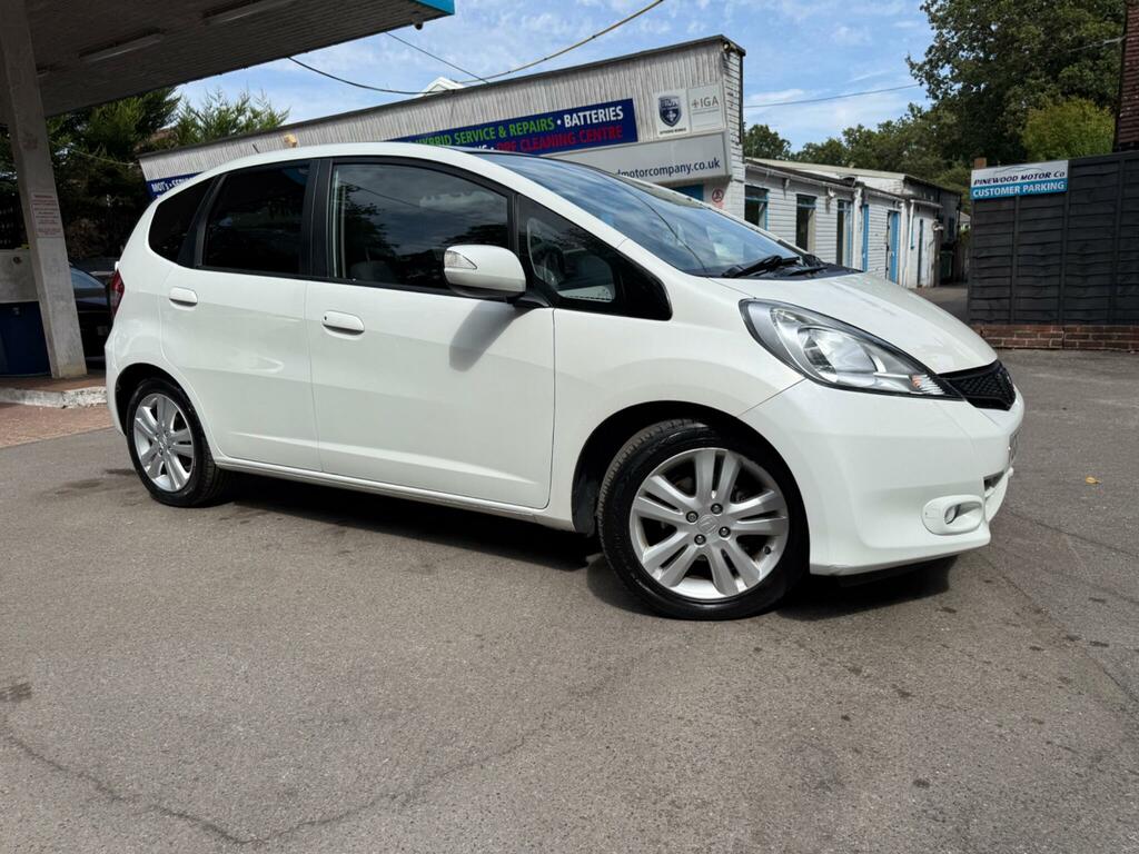 Honda Jazz 1.4 I-vtec Es Hatchback Cvt Euro 5 99 Red #17