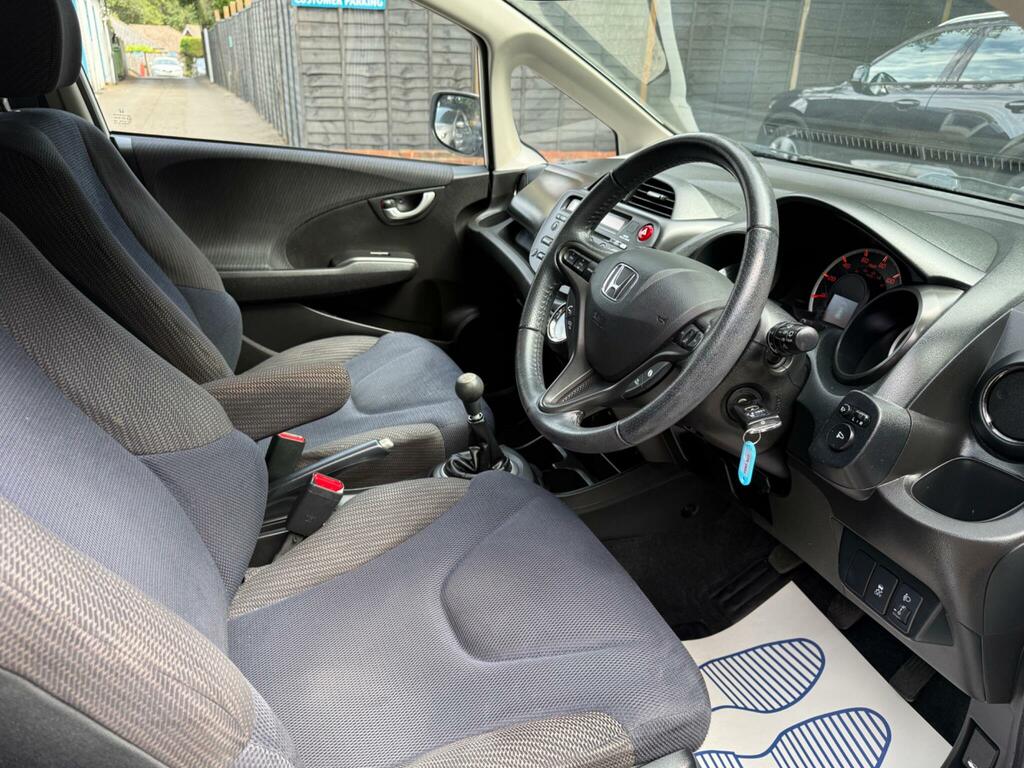 Honda Jazz 1.4 I-vtec Es Hatchback Cvt Euro 5 99 Red #31