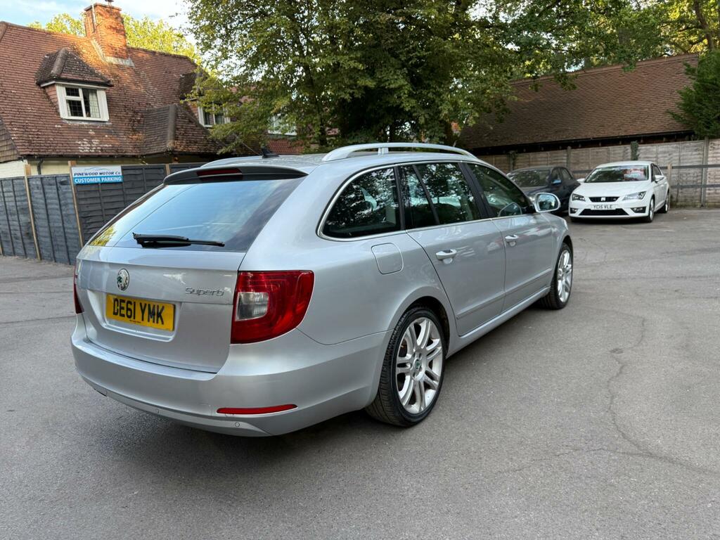 Skoda Superb 2.0 Tdi Elegance Euro 5 Silver #4