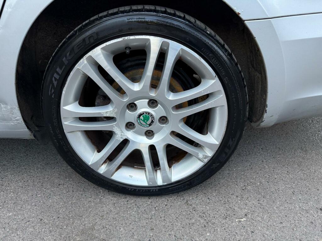 Skoda Superb Tdi Se Estate Euro 5 140 Ps Purple #34