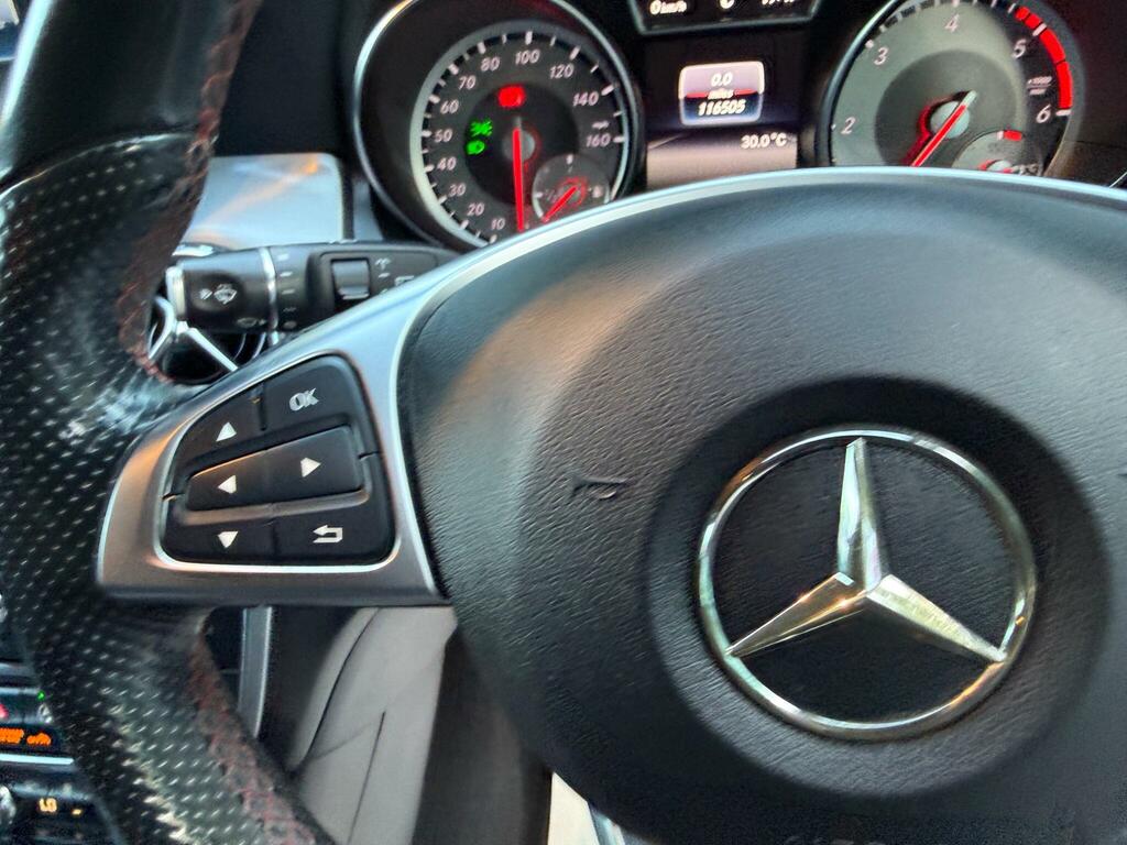 Mercedes-Benz GLA Class Suv 2.0 Gla45 Amg - Aero Kitpan Roofnight Pa Red #25