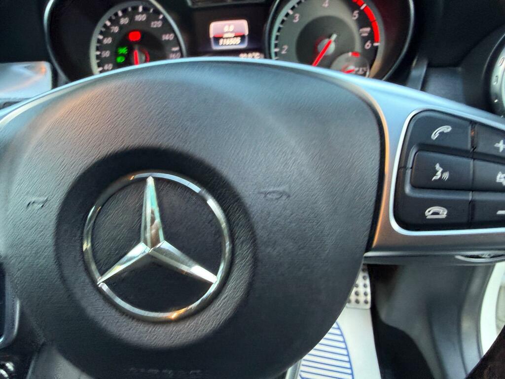 Mercedes-Benz GLA Class Suv 2.0 Gla45 Amg - Aero Kitpan Roofnight Pa Red #24