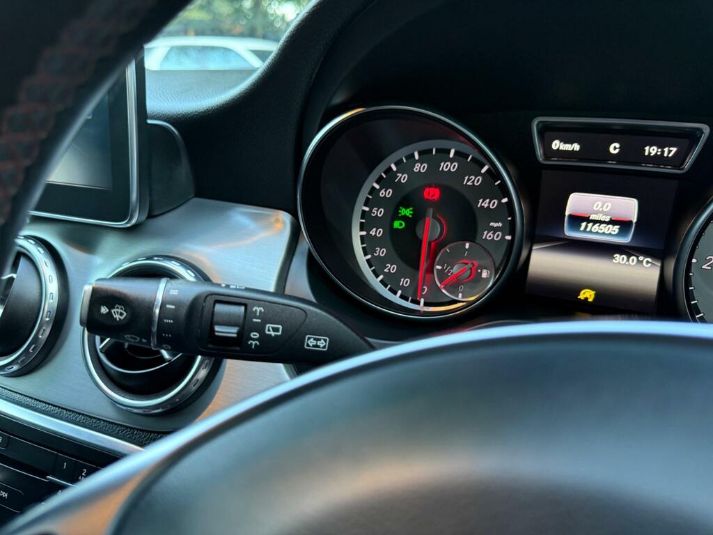 Mercedes-Benz GLA Class Suv 2.0 Gla45 Amg - Aero Kitpan Roofnight Pa Red #28