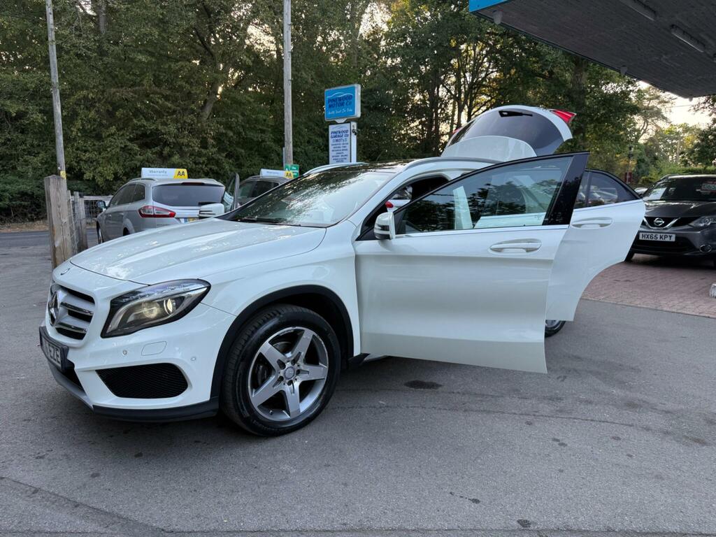Mercedes-Benz GLA Class Suv 2.0 Gla45 Amg - Aero Kitpan Roofnight Pa Red #12
