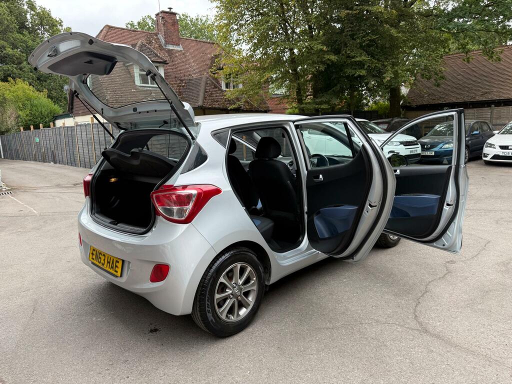 Hyundai I10 2014 Hyundai I10nbsp1.2 Active Euro 5 20Tax Silver #17