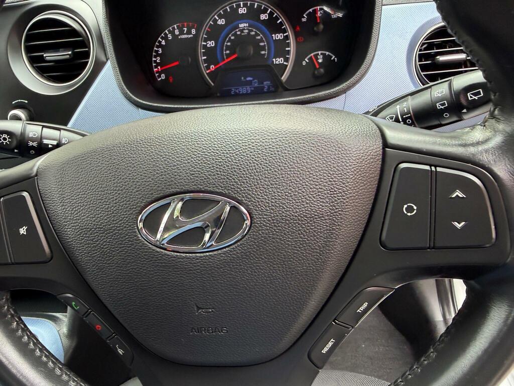Hyundai I10 2014 Hyundai I10nbsp1.2 Active Euro 5 20Tax Silver #24