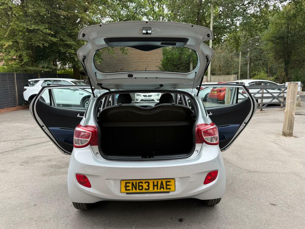 Hyundai I10 2014 Hyundai I10nbsp1.2 Active Euro 5 20Tax Silver #16
