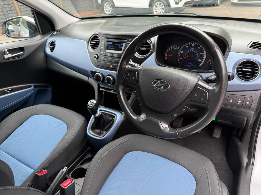 Hyundai I10 2014 Hyundai I10nbsp1.2 Active Euro 5 20Tax Silver #32
