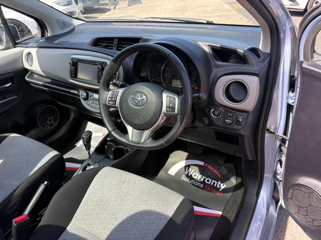Toyota Yaris Tr Vvt-i  #10