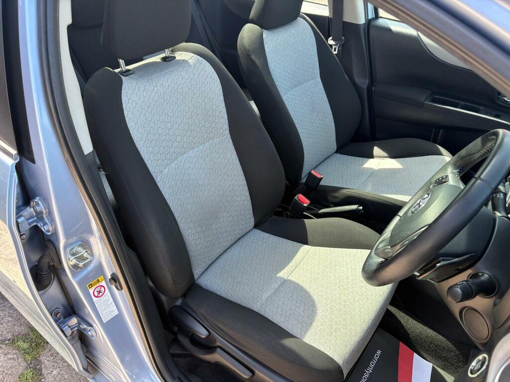 Toyota Yaris Tr Vvt-i  #13