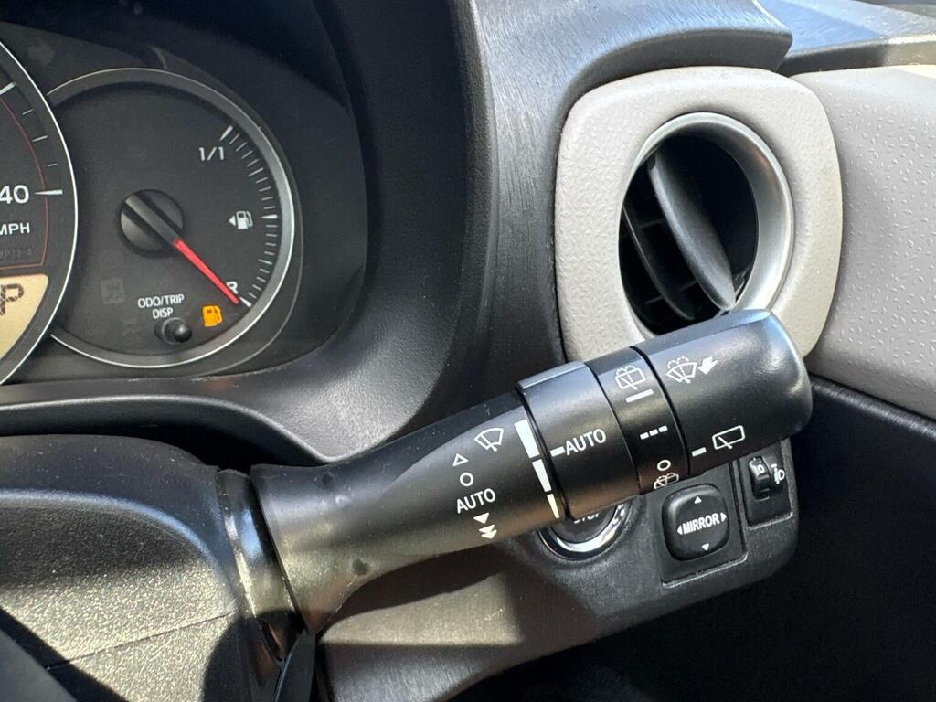 Toyota Yaris Tr Vvt-i  #28