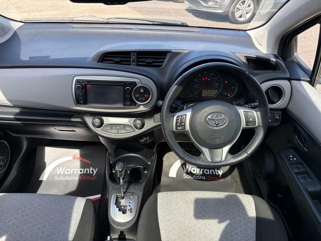 Toyota Yaris Tr Vvt-i  #11