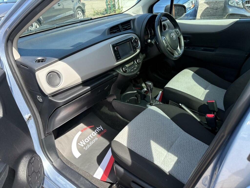 Toyota Yaris Tr Vvt-i  #14