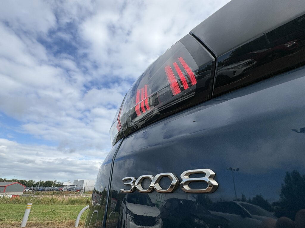 Peugeot 3008 Blue #10
