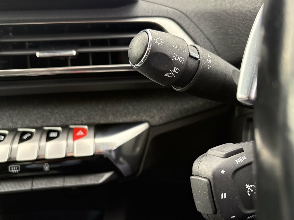 Peugeot 3008 Blue #23