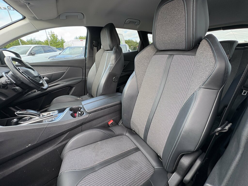 Peugeot 3008 Blue #40
