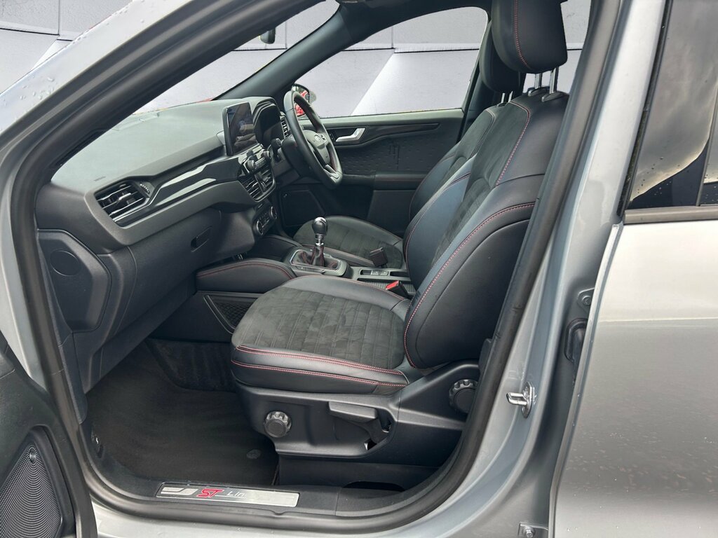Ford Kuga Titanium Edition 1.5 Tdci 120Ps 2Wd Grey #9
